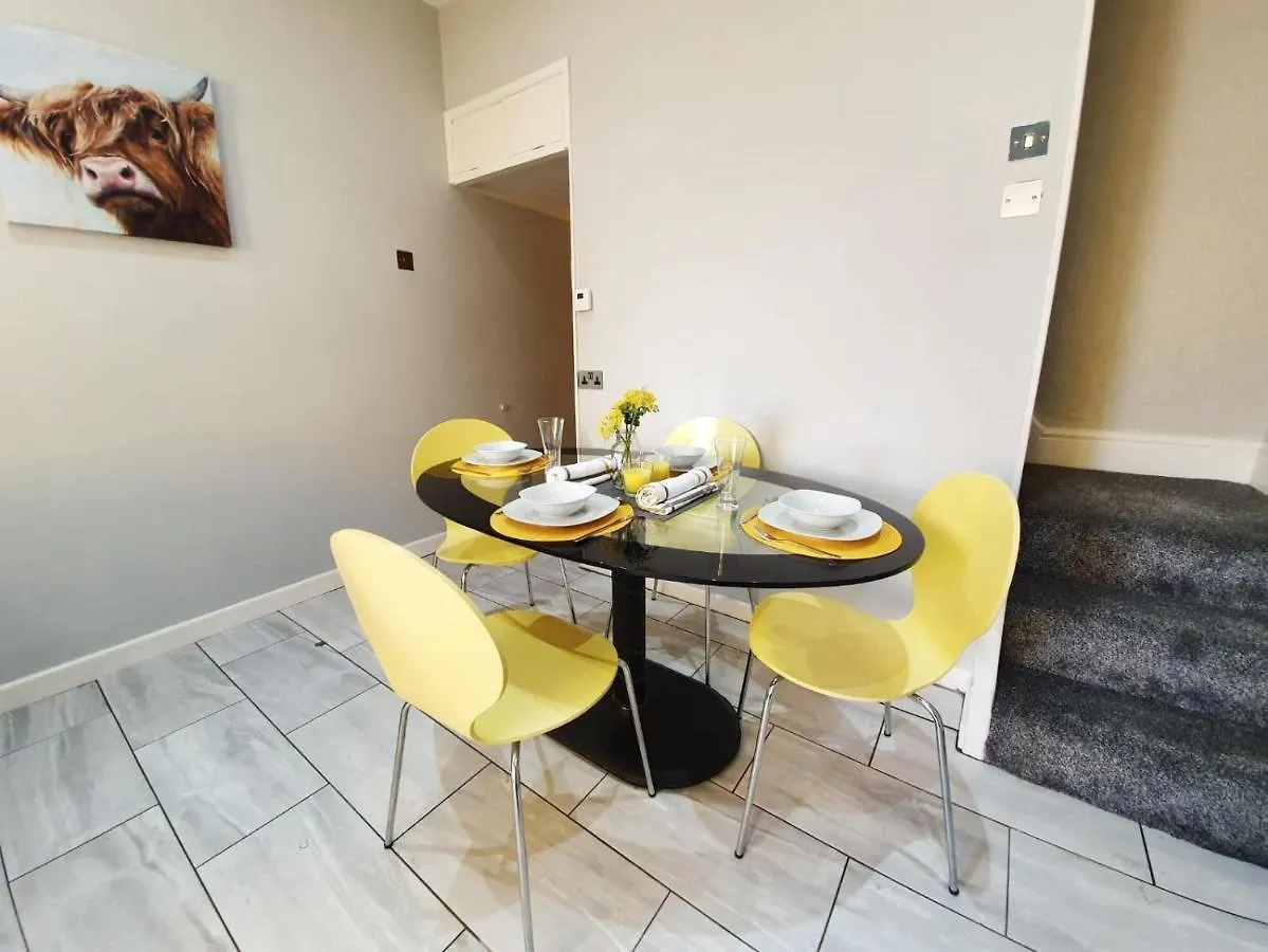 Sunflower Suite Under Sasco Apartments Blackpool Velká Británie